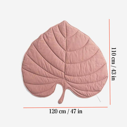 Leaf-Shaped Pet Blanket
